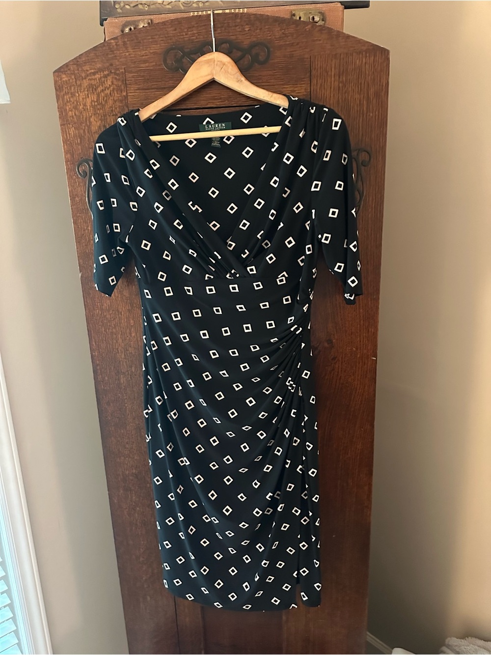 EUC Ralph Lauren Black & Cream Diamond-Print Wrap Dress Size 10